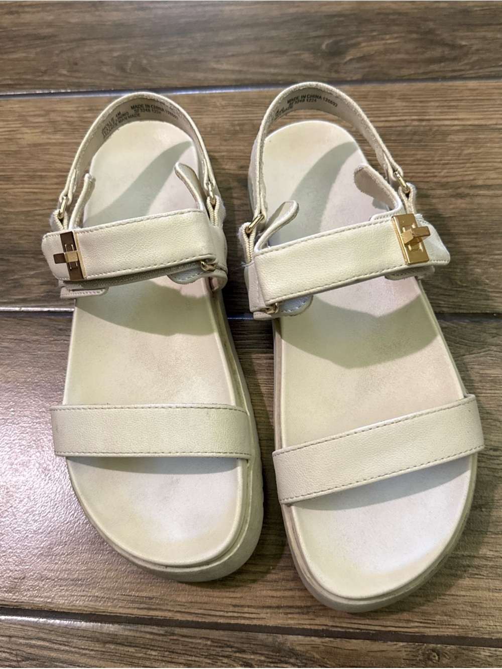 Girl's Sandals Steve Madden Breen Sandal Size 4M
